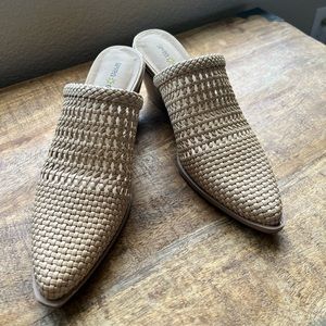 Seven Dials Woven Slip-on Sandal